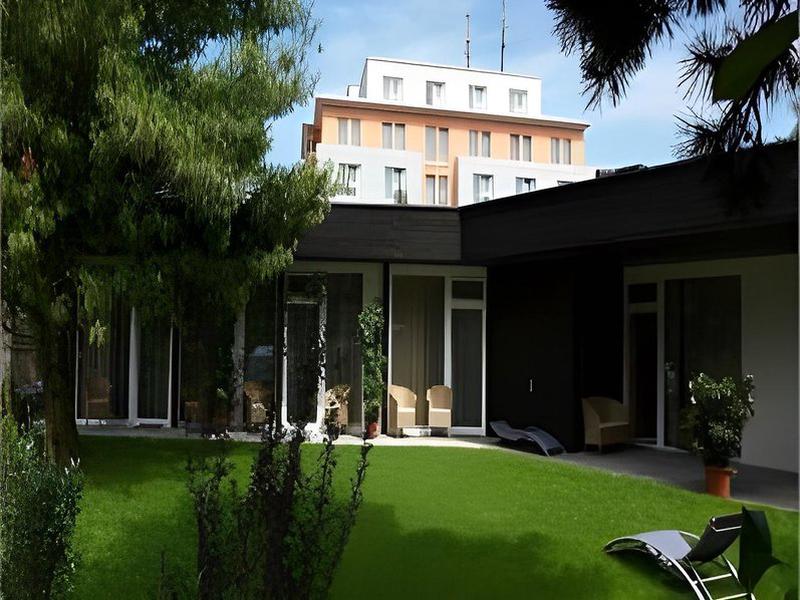 41BB7ADCEA9E6C8616F44E2A142DA886