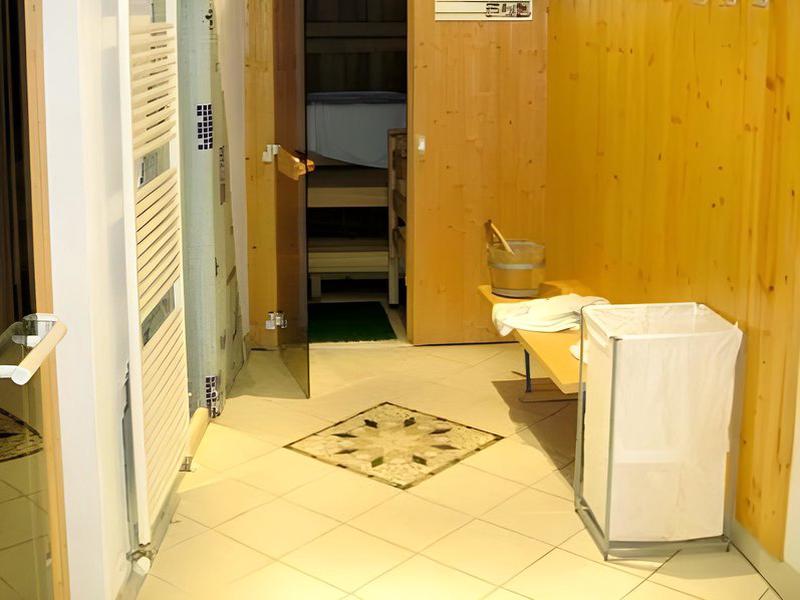 B0ADC02EED831D8E2C5FB35144BA960E