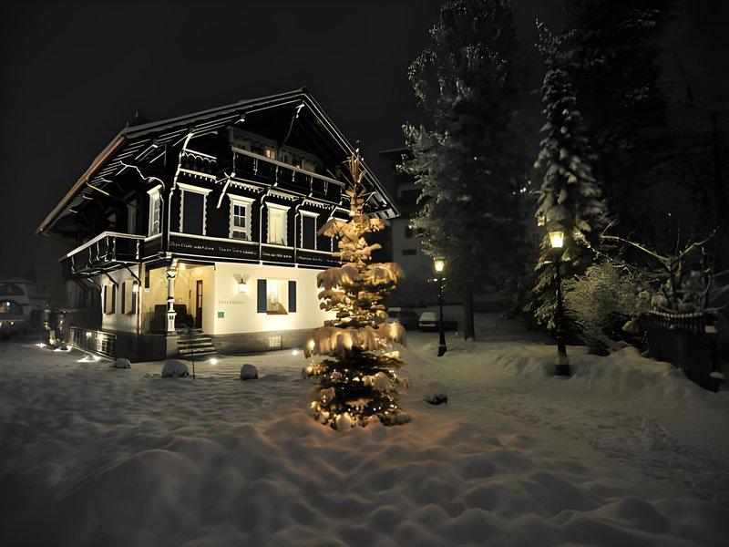 F211972B4A84497587443B7A85C0E8DB