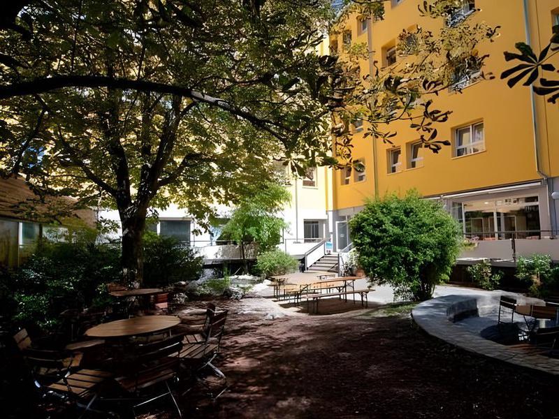 443A7911D9F030115B67085750C6A3CD