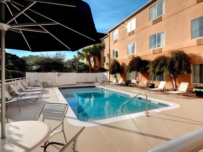 FA0688A98DD71DE58B2823595D0F52D4