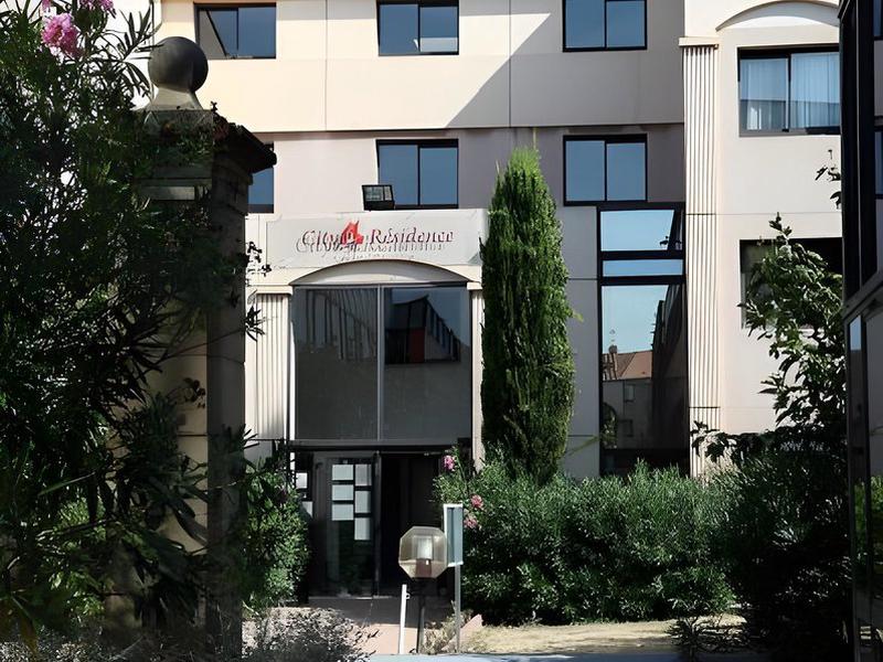 775605C8ADC115E14F7302DD76415195