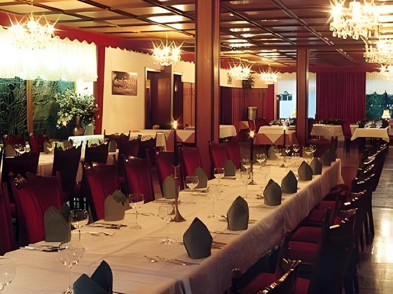 DAB904162349C316D35F00311C885AB3