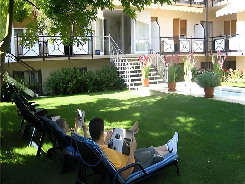 A1EA54DFBE8E7BA1A82DEE882C6A39CD