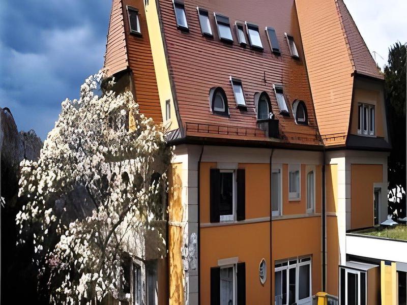 327CCEA81C5ABA50A38E1046BF209ED4