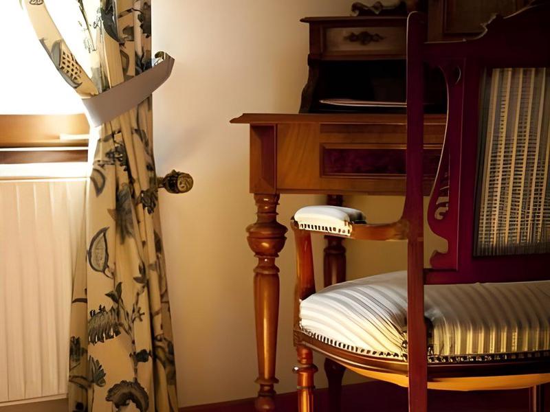 09CFE24D98812996D095998047A6BA77