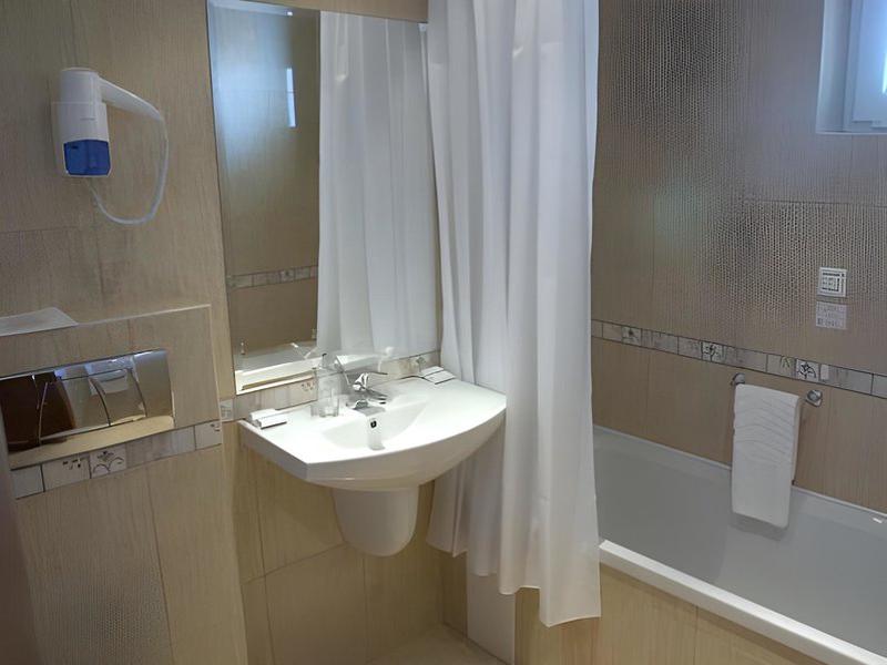 BB14830127267B62F48C9FE2E519C075