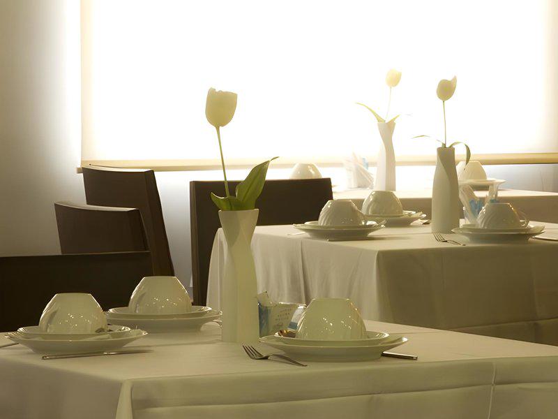 25F1A56EE95F863F8A82D61603EF1DB8