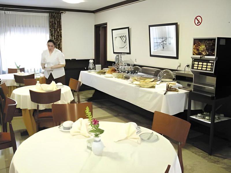 48886F12C1A46B90F0089A13DD1A347E