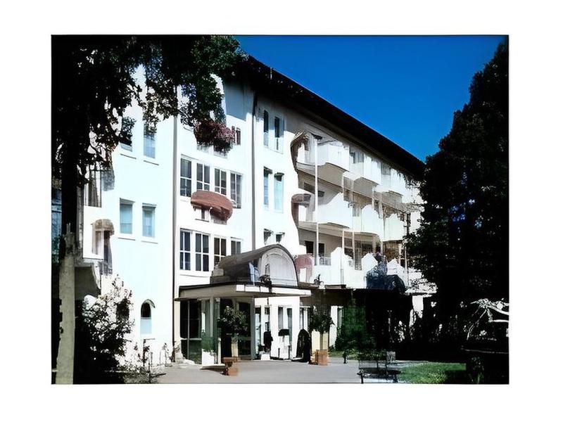 51991C3F239463DF7DA9297C1807C383