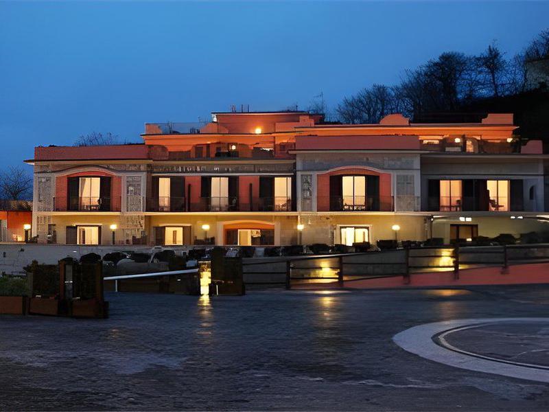 5824AB59FDF3D6150C106E5ABE38A345