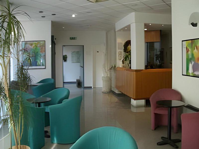 645880B4A061D9140DA71D09E20BDCDF