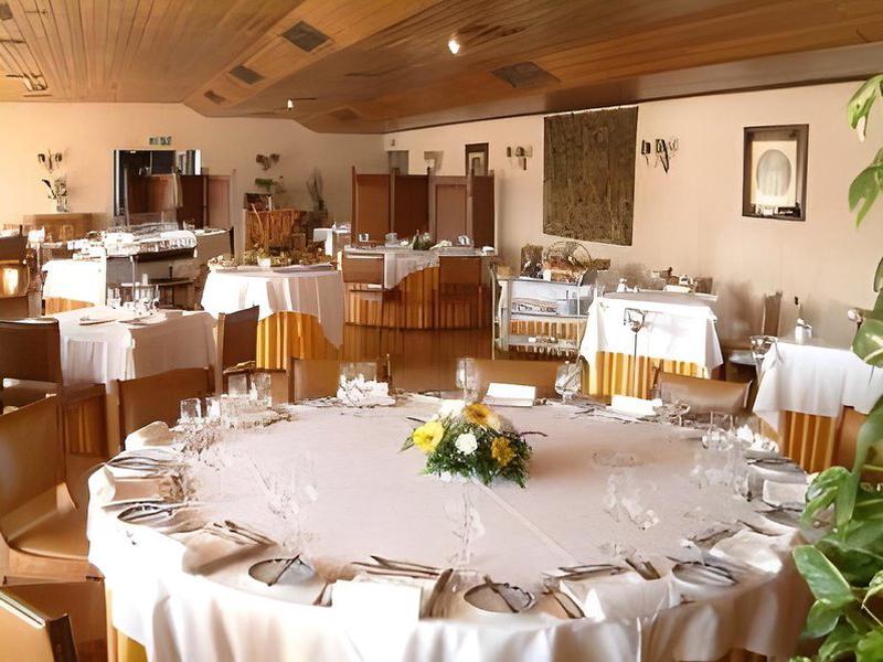 CC2A1FEBF2604BA6701255E1B2518A22