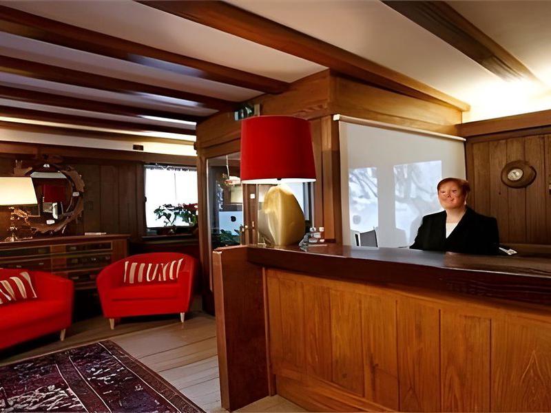 CF6B846774FC949C755C946580ADCF12