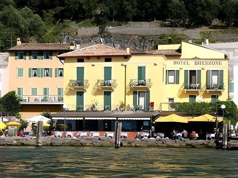 51CF65905F79ED9F1F88651E1A0BB0E9