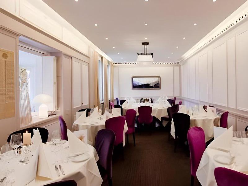 13C12439B5A9F48218BA81FBEFE831A5