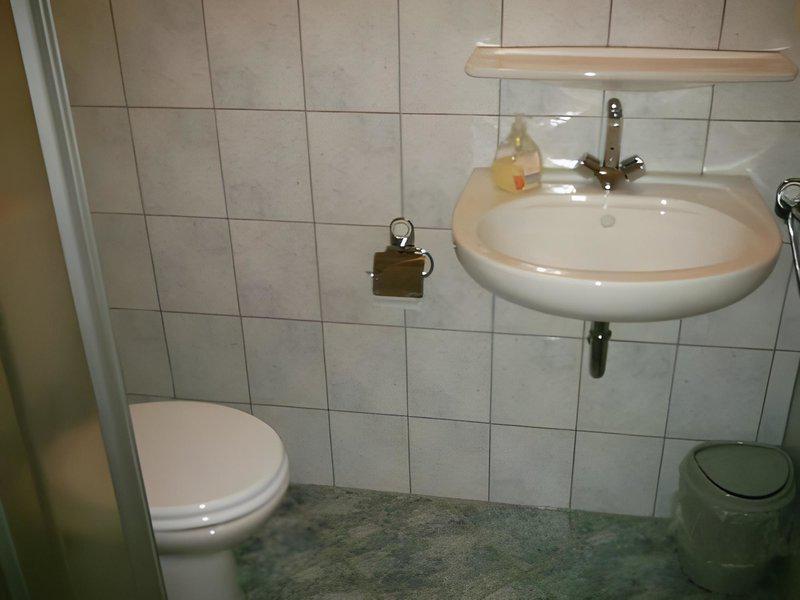 3AC2FC93BFA9A6BCC0F18CCD3C43448C