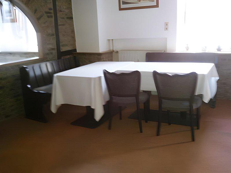 AF1AA314D51D7BA1CD3546ACE0A3419D