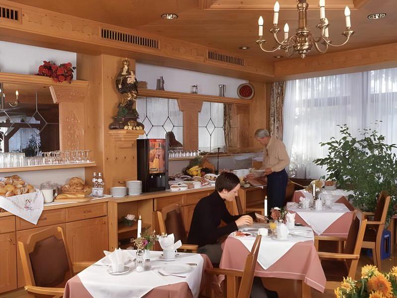 56FE9A88987DA3EA220C64B9DD424A40