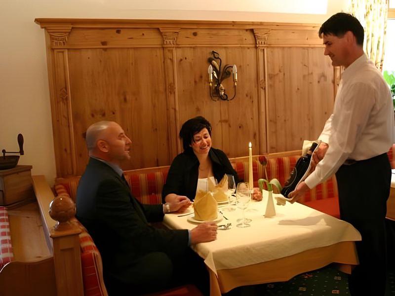 4A90E44EE12970C055660561C525432A