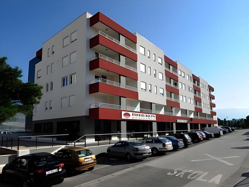 F883F6557470A59C41E832A784B6A352