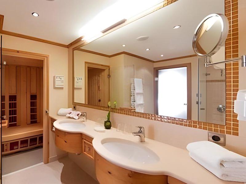 36303909DACA64BC2E46E4491553D2E4