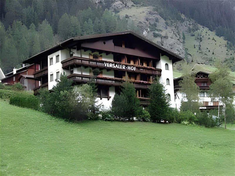 9F0D9DBDCE00DD33298E4D3E34164A33