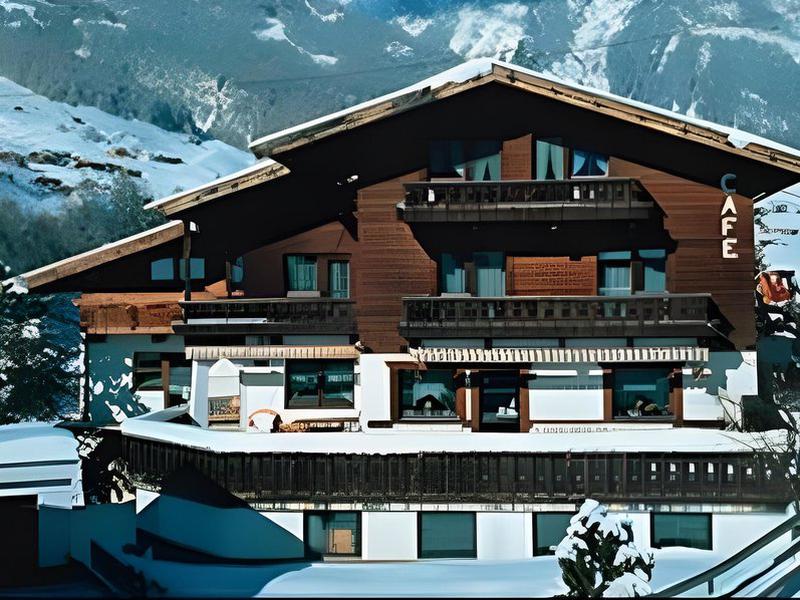 697C0B117A17D711281F0B9E39227E3D