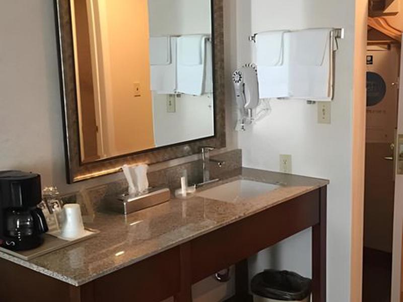 EB16AEE0098306295BE93CD51481D986