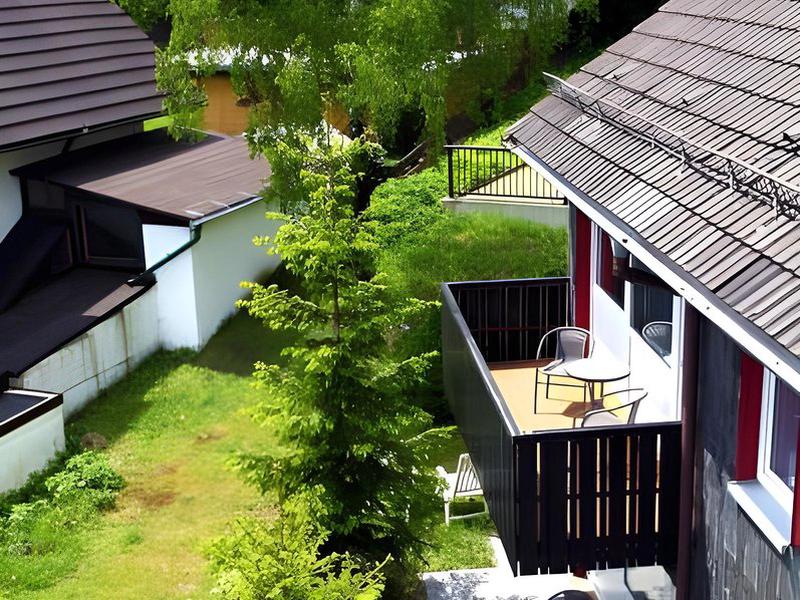 7E96EB52B91AF051C30D9B8153A04C0C