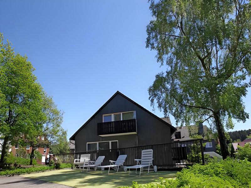 87223B125804C6E8F7E41575B2855933