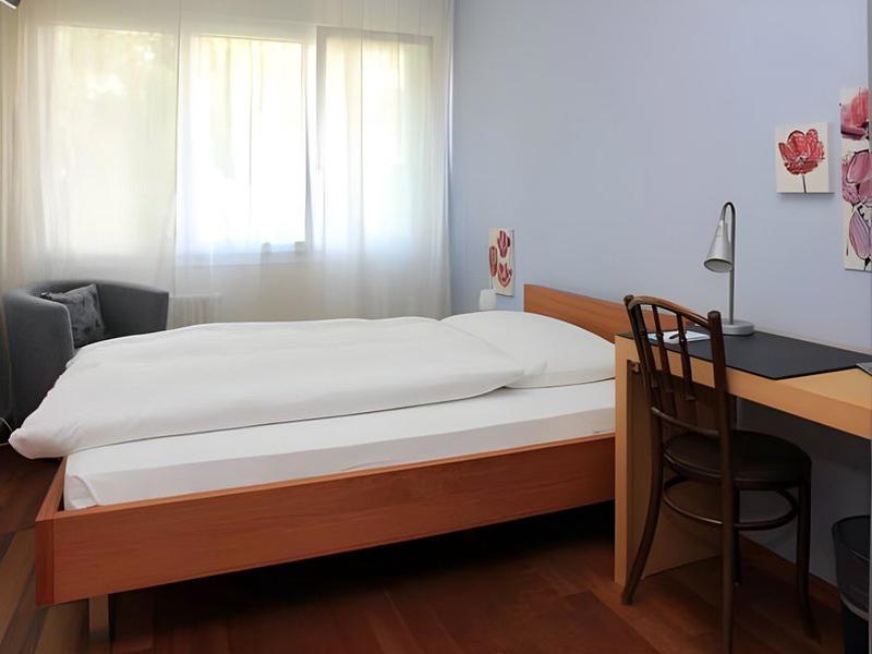 8ECAF497BFC3DF24BD065ED5486FC0F1