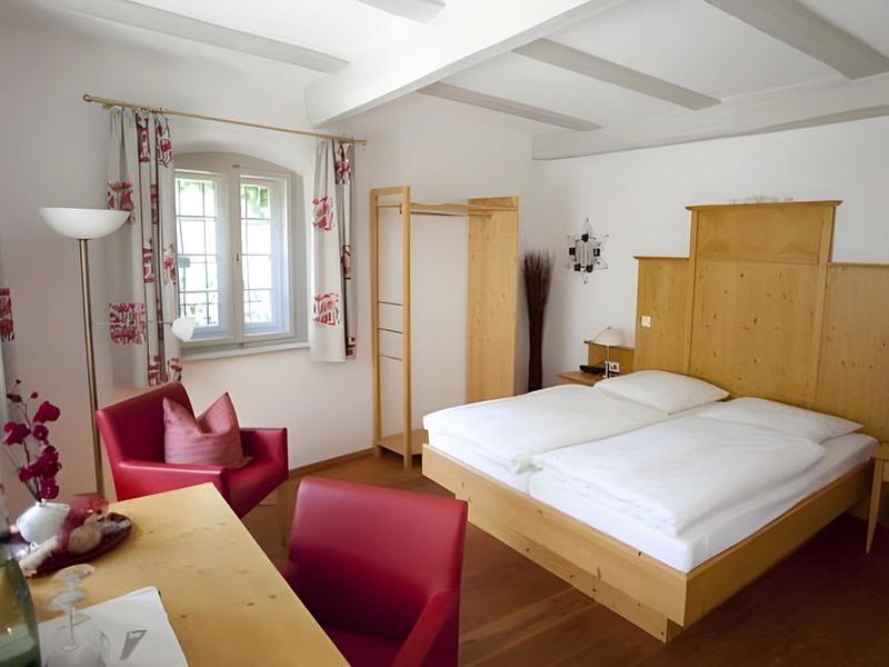 F1DC76BA5794311C6DDD2493E7606A68