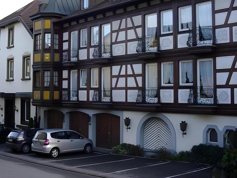 528AE84ED609E708AAF18A16E0854694