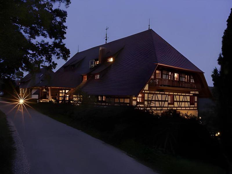 98A5BBF76D5070197532DF7002A10F93