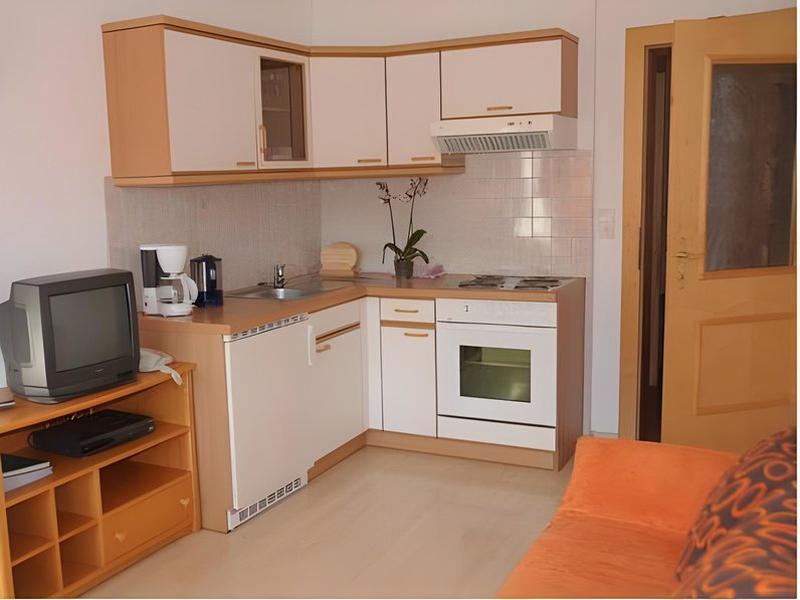 23EB3A96615D700202E4ADB55C7D3FBA