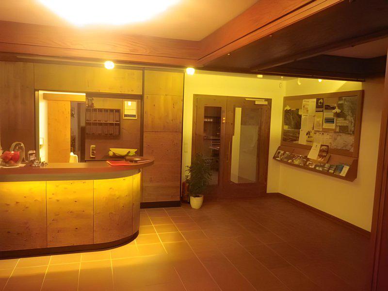 E6840DF4FC9D2872B9625D3BBD4BBD05