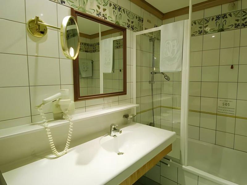 7897F1E61B786CD600E873BD25A7CABE