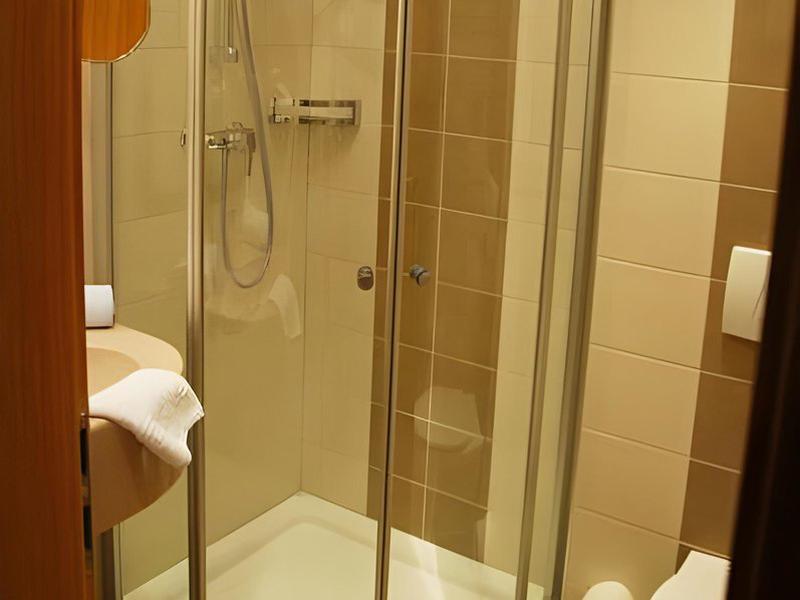 8E5B52B0593464722857A7CF5C9BD5E7