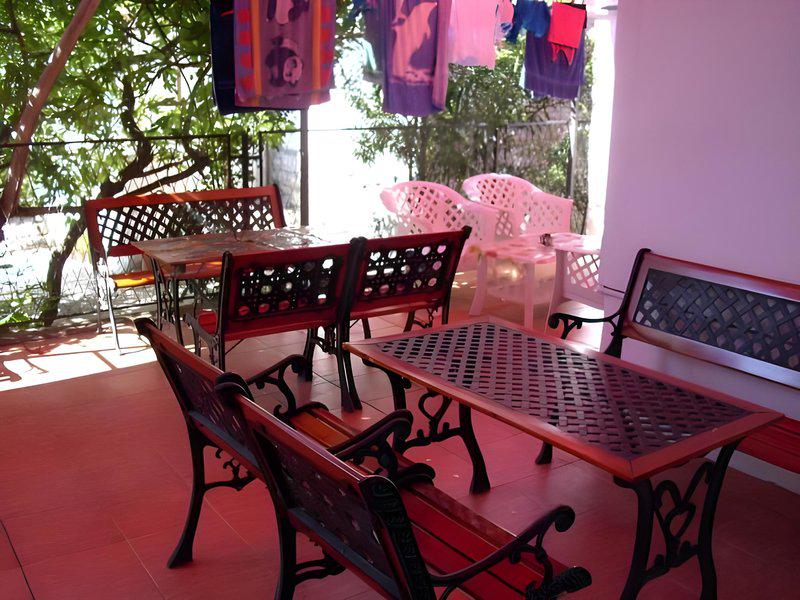 0EB51163CE595F31C31701269D5A4094