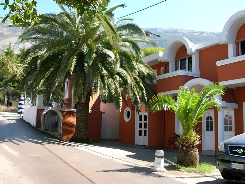 DDDC2A712810D2689B9E2A64B2414596