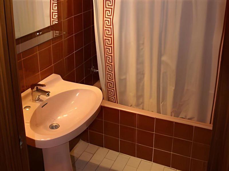 1B9ED585D0B9AE103B56079F2B7F231F