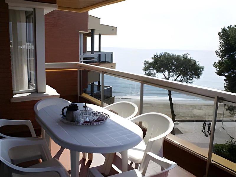 2EB9B448956E573EFF6A00A1BF636CBE