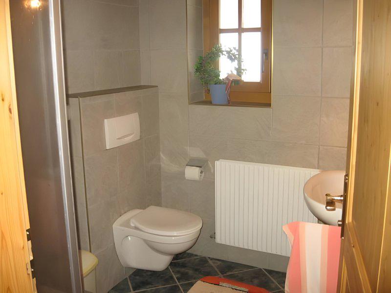 5782E1982B6440B2B5BD6AD6402C852B