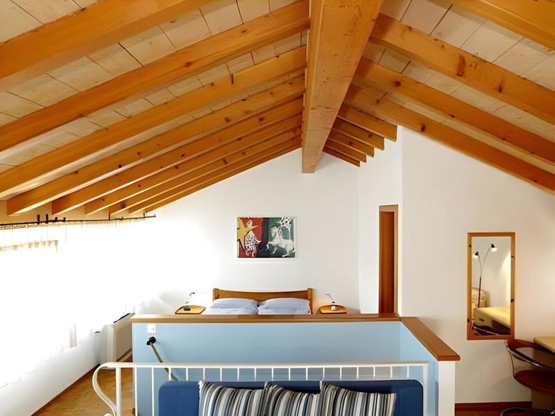 F6C3F819C82567AC6B41C7A225A85F93