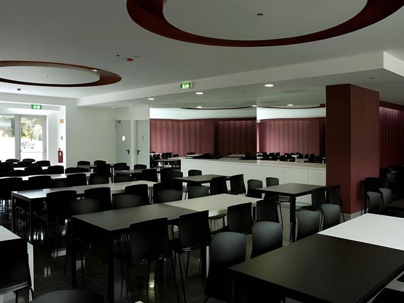 511435CFD5EB808D3CDB80DE2F98DBE6