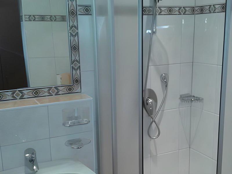 422B3F01B6105609C2960552E17F6C01