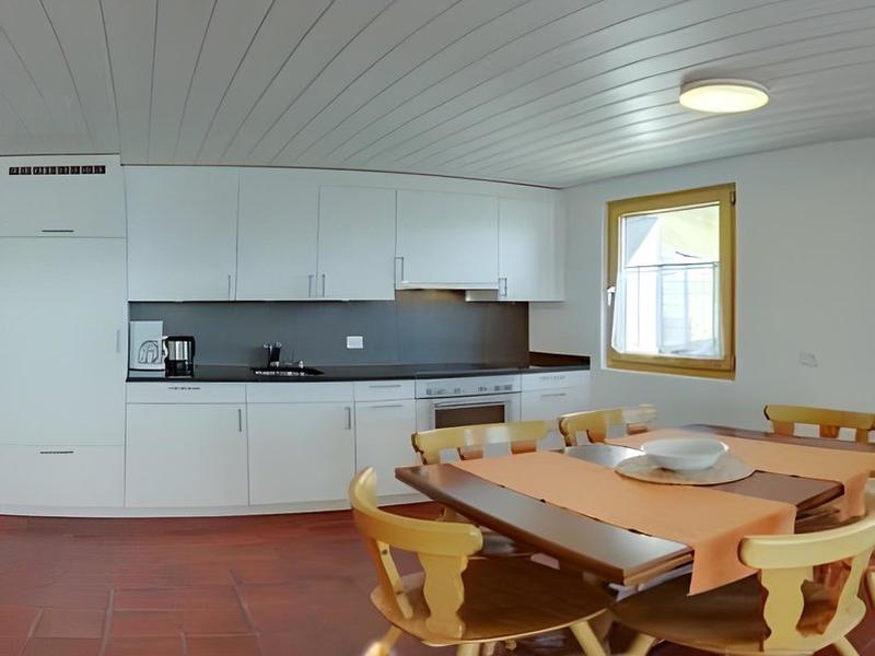 4EBE0DC15042D9BB8CB2F1A1DDC0E276