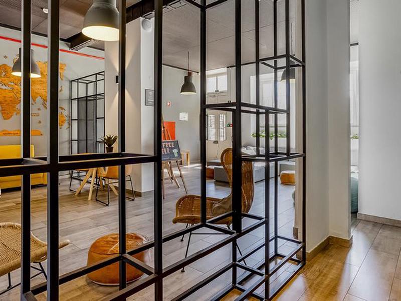 915DEDD81923C1F17586784FA3A54802