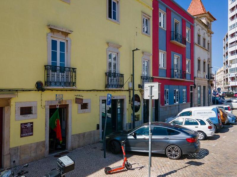 43273D9256193E56AE96E91C8B43E0E1